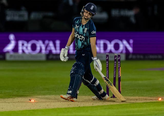 Amy Jones was removed for 39 runs as England slid to a series defeat 