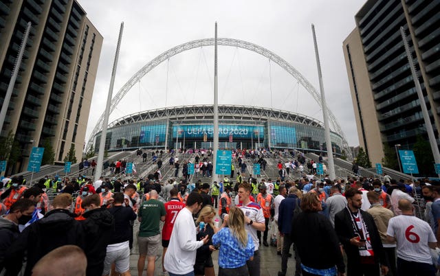 The fans started gathering early under the Wembley arch