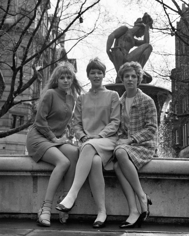 Marianne Faithfull, Glenda Jackson (centre) and Avril Elgar (right) in 1967