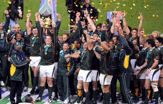 South Africa lift the trophy 