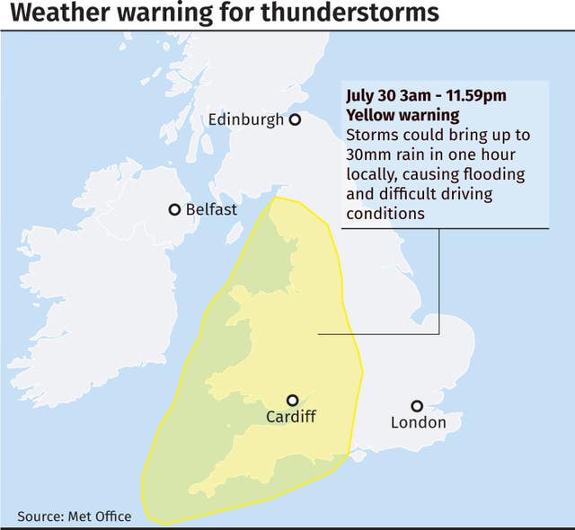Weather warning for thunderstorms