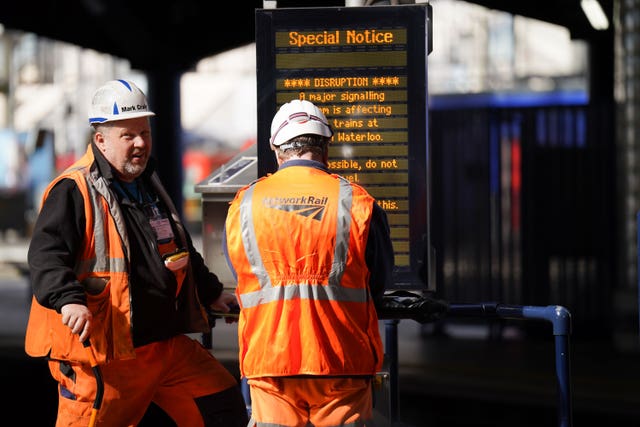 Waterloo station disruption