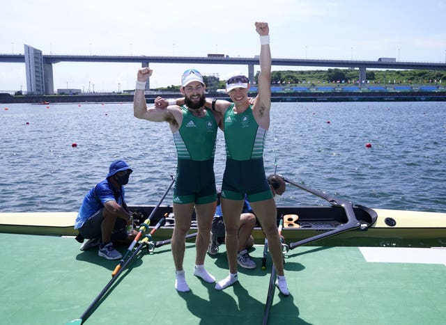 Paul O’Donovan and Fintan McCarthy celebrate victory 