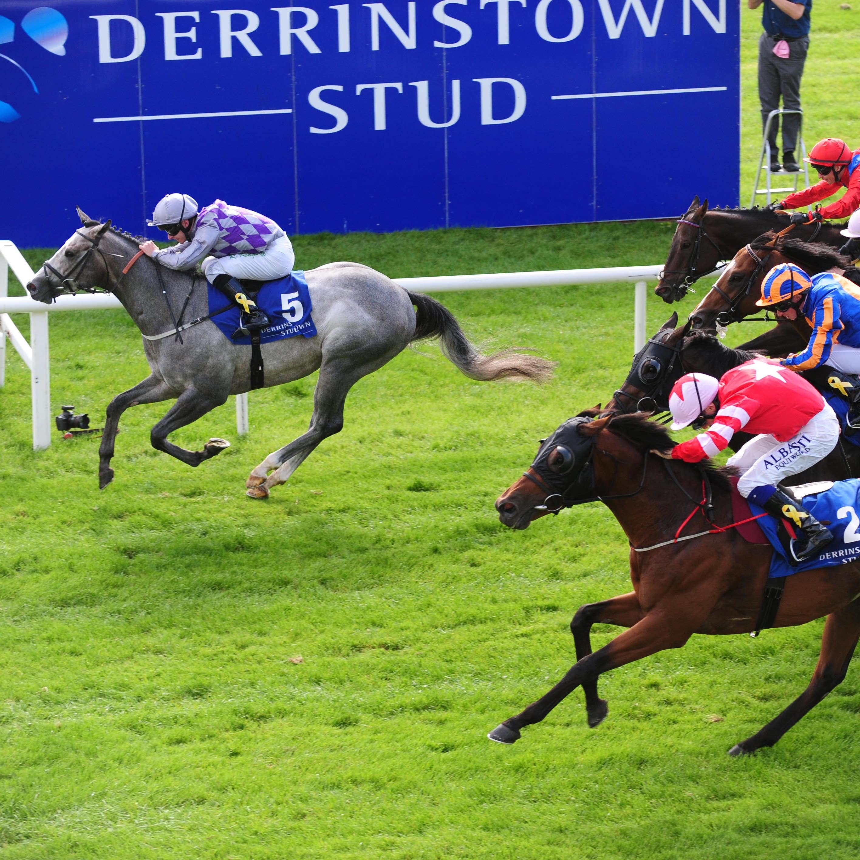 Son Of Rest (centre) on his way to finishing second in the Flying Five at the Curragh