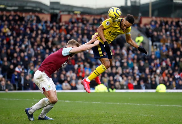 Pierre-Emerick Aubameyang headed wide for Arsenal 
