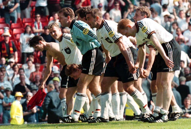 Euro '96 Germany v Russia 7