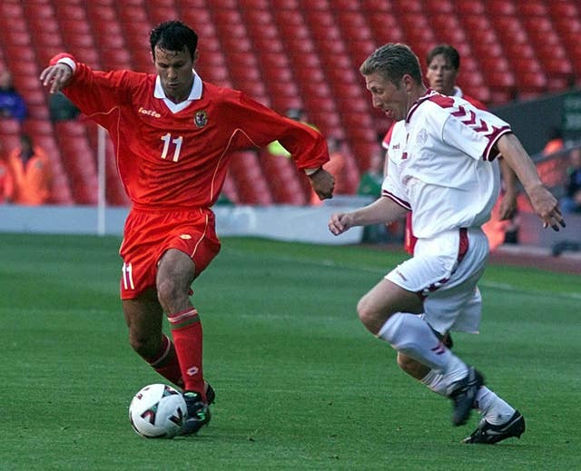 pic Ryan Giggs Wales Debut ryan giggs announces retirement