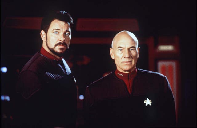 Jonathan Frakes and Patrick Stewart in Star Trek: First Contact