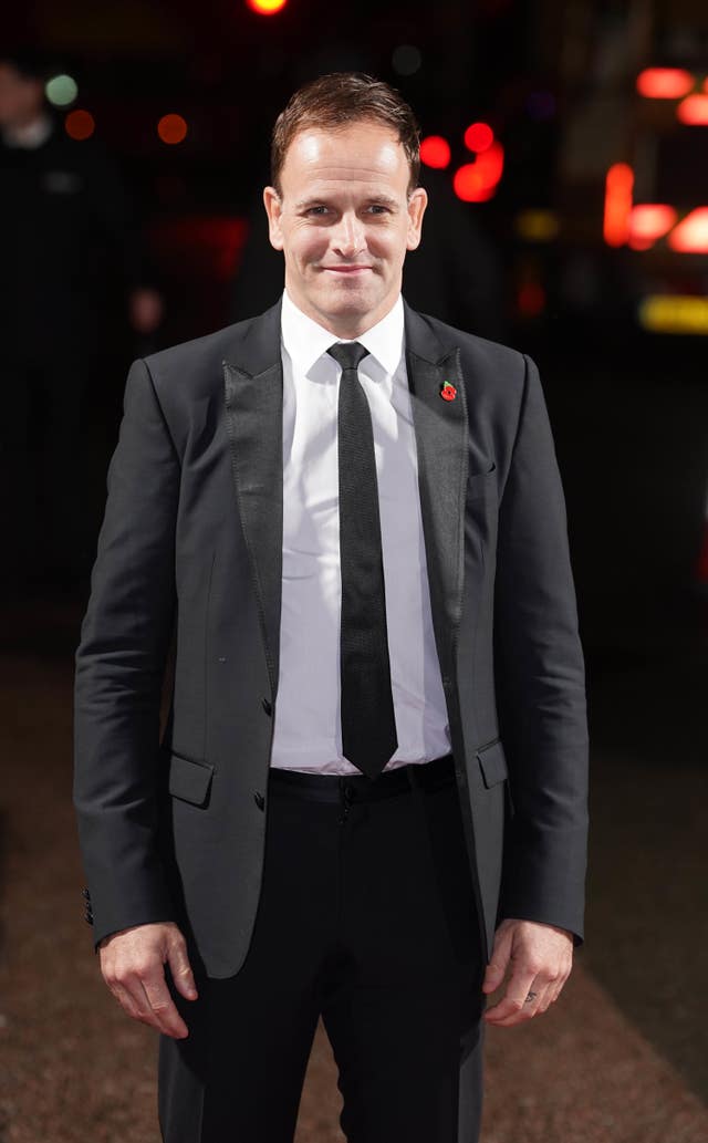 Jonny Lee Miller arrives at the world premiere of The Crown series five at the Theatre Royal in London 