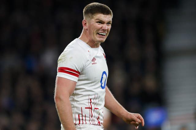 England pulled off an incredible draw, holding New Zealand to a 25-25 result in the dying seconds