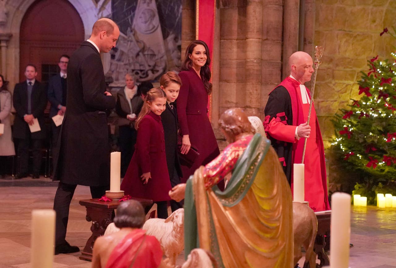 and Charlotte join parents for Westminster Abbey Christmas carol