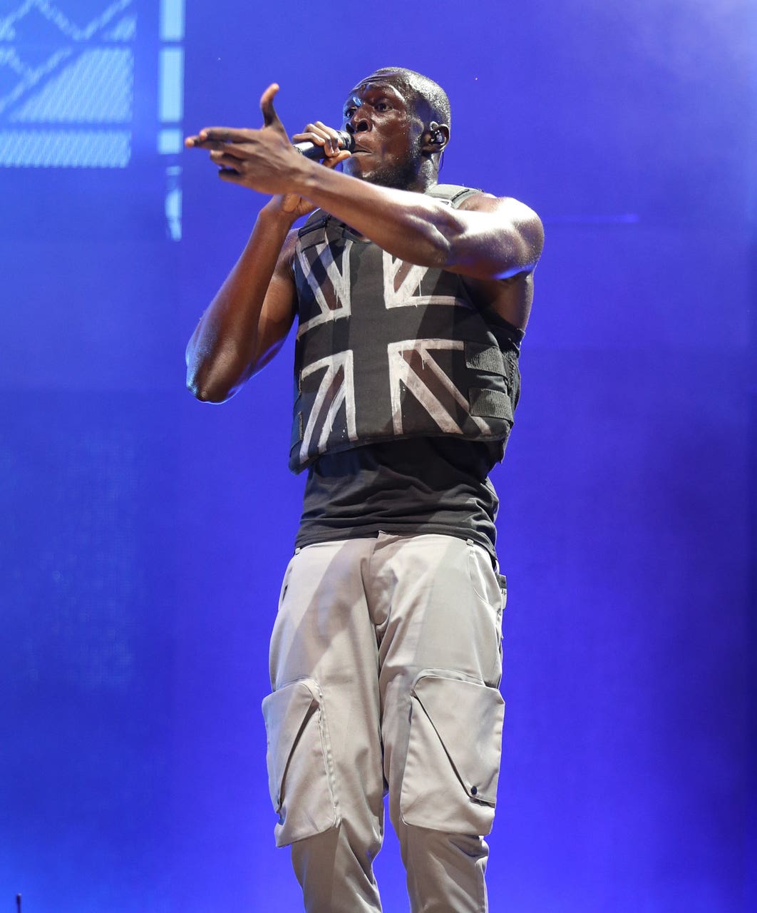 Banksy’s bulletproof Union flag vest on sale for £300,000 Witney Gazette