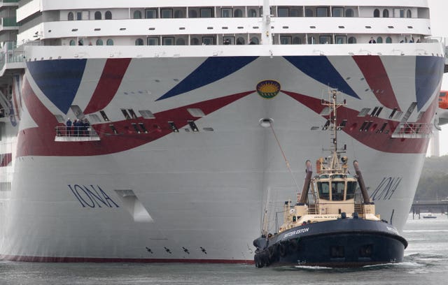 Cruise ship arrives
