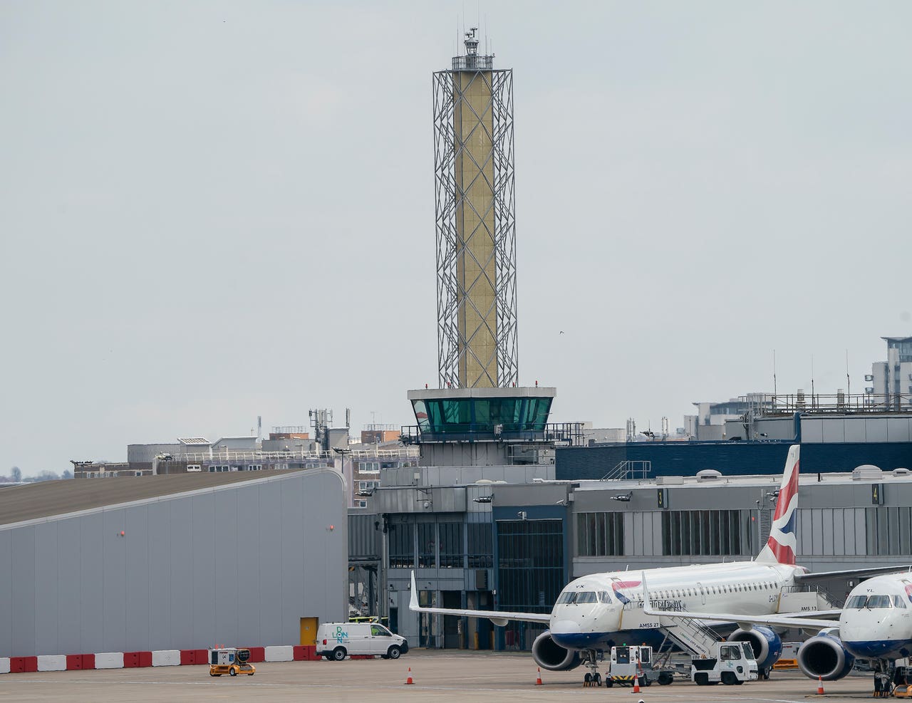 London City Becomes World’s First Major Airport With Remote Air Traffic ...