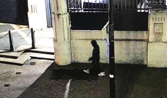 A CCTV image of the suspect traveling along the Albert Embankment approaching Vauxhall Bridge