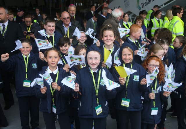 Schoolchildren from St Patrick’s National School, Cloonlyon, in wait for the arrival of Pope Francis at Ireland West Airport, Knock 