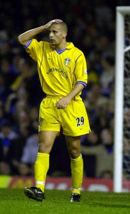 On This Day In 00 Rio Ferdinand Joined Leeds For Record 18million Fee Bt Sport