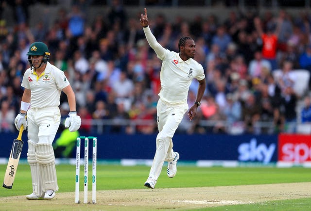 Jofra Archer celebrates his wicket