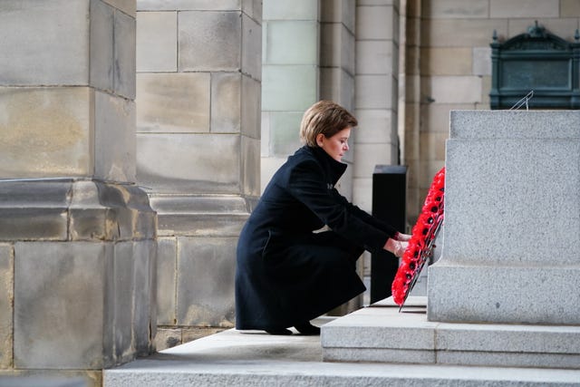 Nicola Sturgeon lays wreath