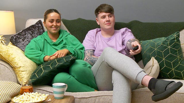 Gogglebox unveils first Scottish cast members