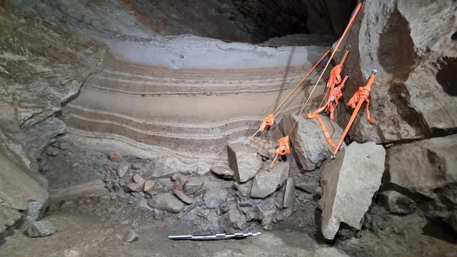 The sediment profile in the Arne Qvamgrotta cave in Norway