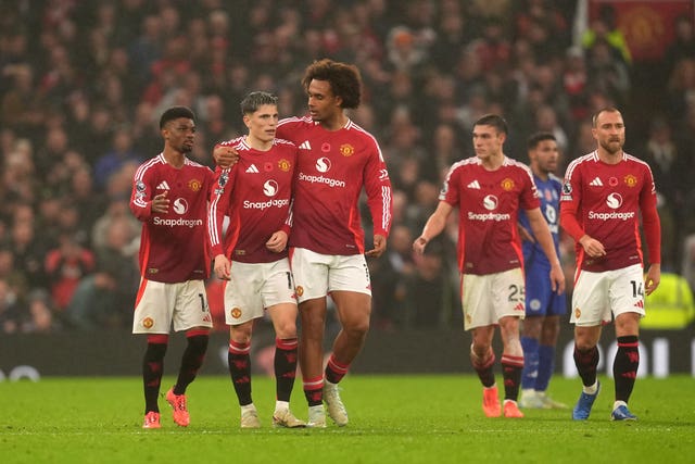 Manchester United players against Leicester