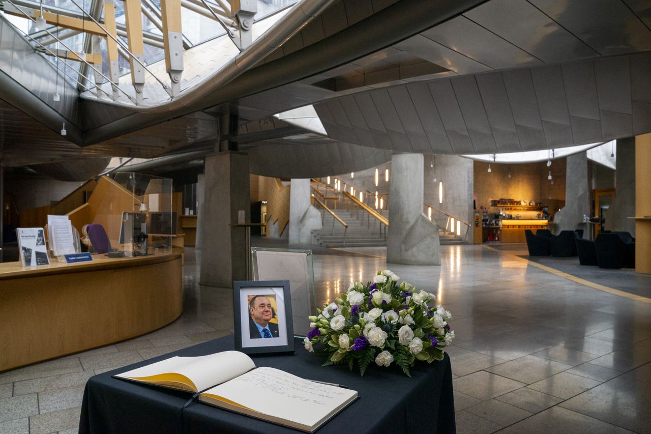 Body of former first minister Salmond to be flown back to Scotland on
