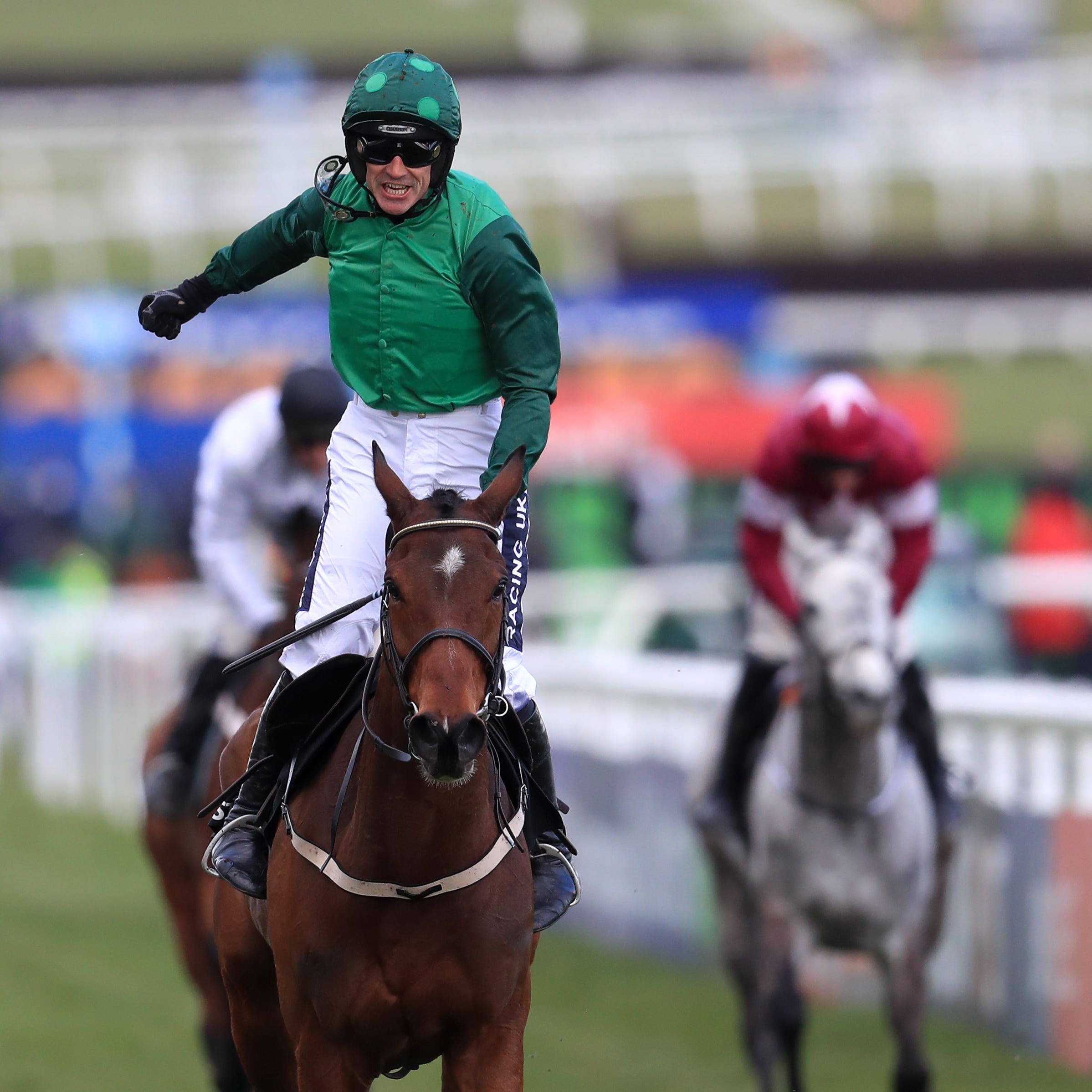 Footpad and Ruby Walsh after winning the Arkle Trophy at Cheltenham