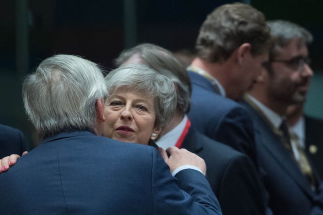 Theresa May with Jean-Claude Juncker 