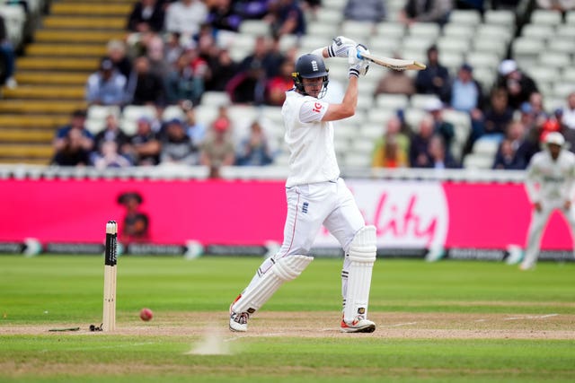 Jamie Smith batting for England
