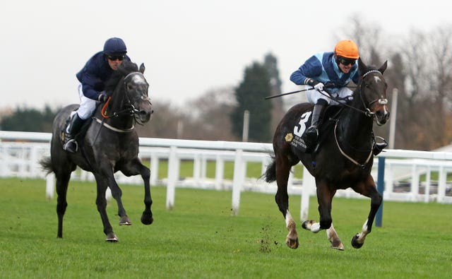 Michael Owen and Calder Prince just find Golden Wedding too good at Ascot