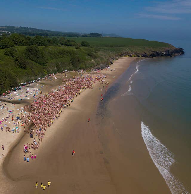 Skinny Dipping Nude Beach Handjob - 2,500 women strip off for record-breaking skinny dip | Wilts and  Gloucestershire Standard