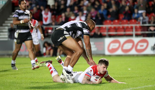 Mark Percival scored two tries as St Helens wrapped up the League Leaders' Shield