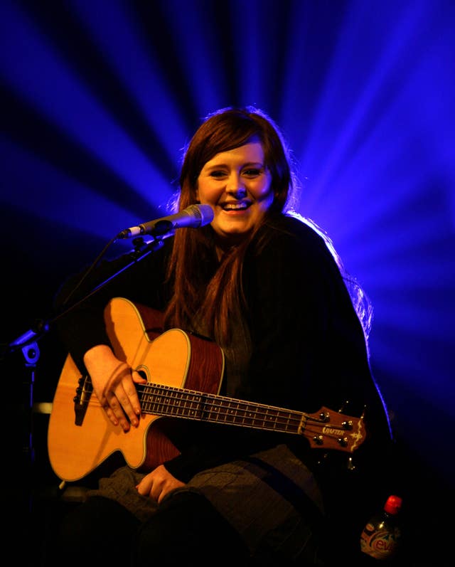 Adele Performing In Concert – London