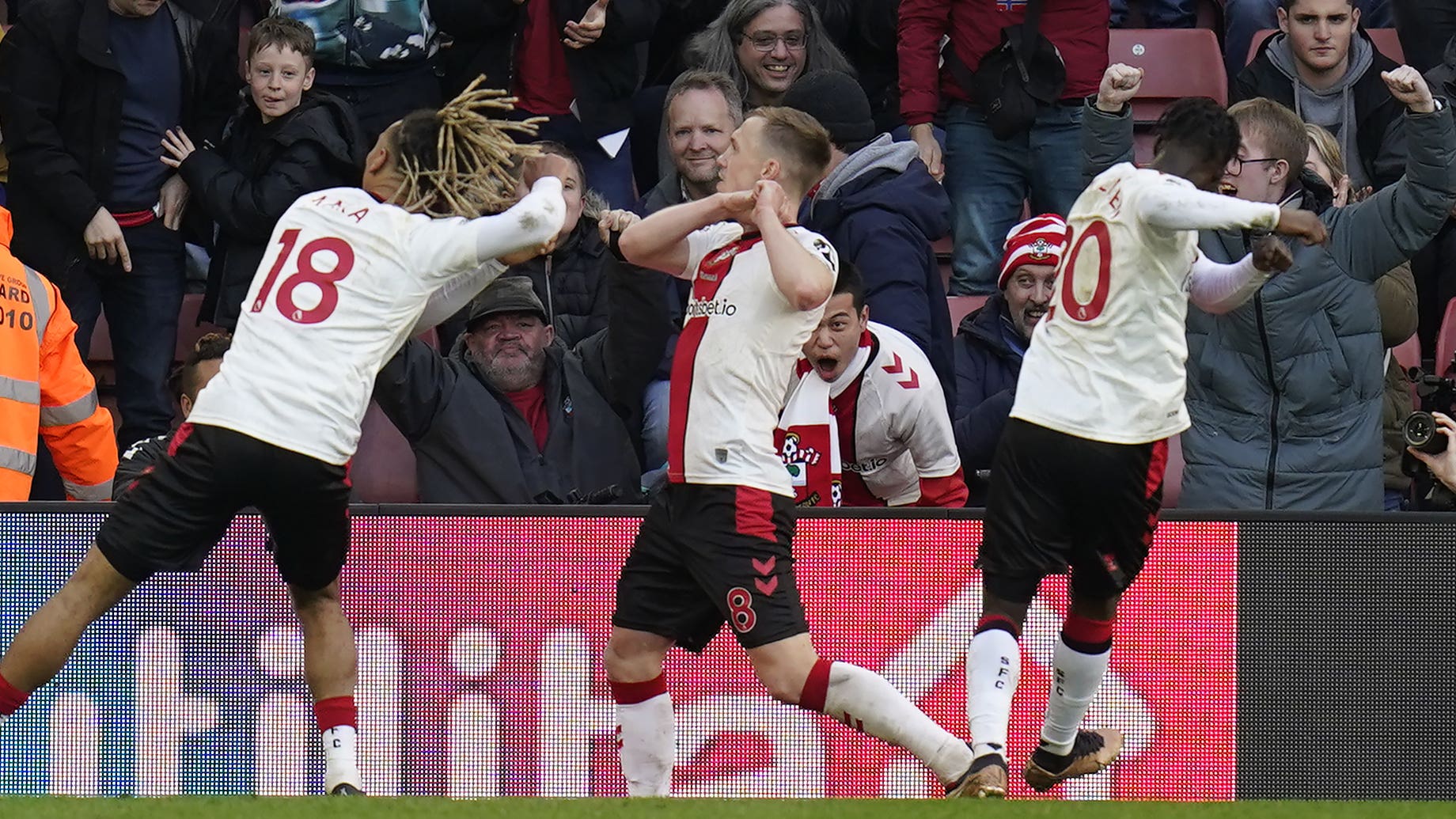 James Ward-Prowse (centre) (Andrew Matthews/PA)