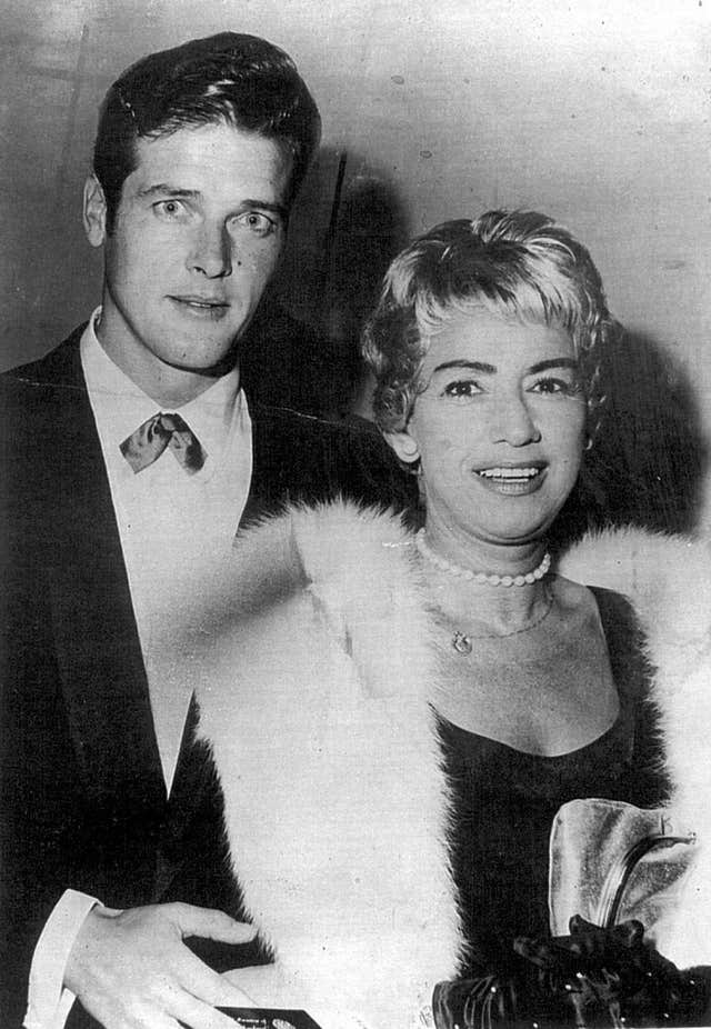 Singer Dorothy Squires with actor Roger Moore soon after their marriage in 1953