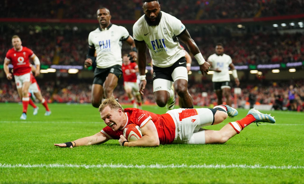 Wales stumble to 10th straight Test defeat as Fiji emerge triumphant in