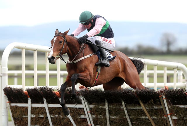 Stormy Ireland goes for Mares' Hurdle gold