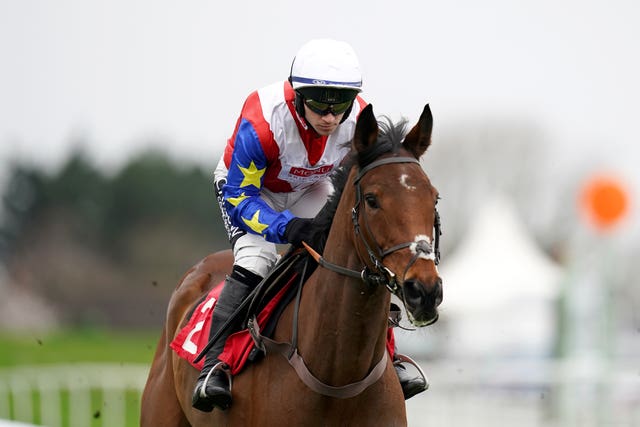 Love Envoi at Cheltenham 