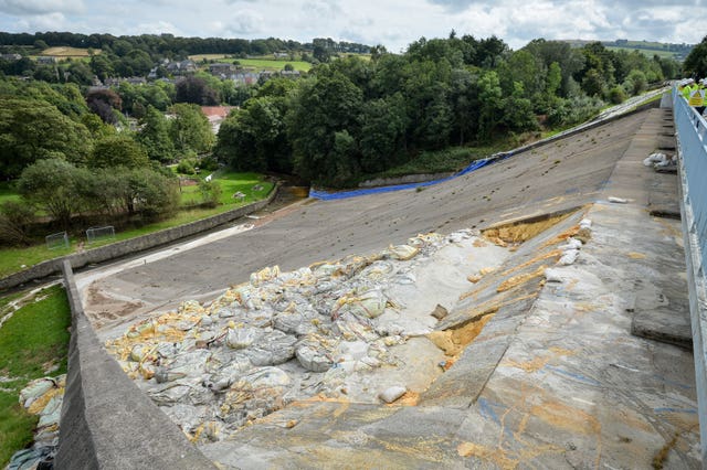 Toddbrook Reservoir damaged