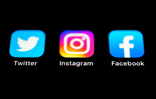 A view of the Twitter, Instagram and Facebook Apps on an iPhone screen.