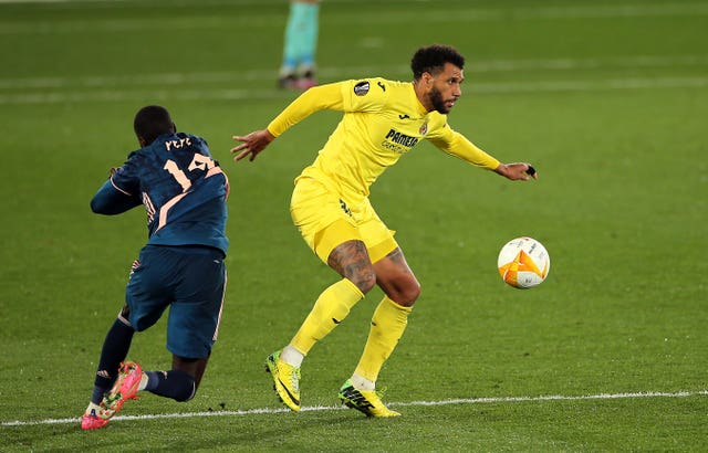 Etienne Capoue was sent off in Villarreal's semi-final first-leg win over Arsenal.