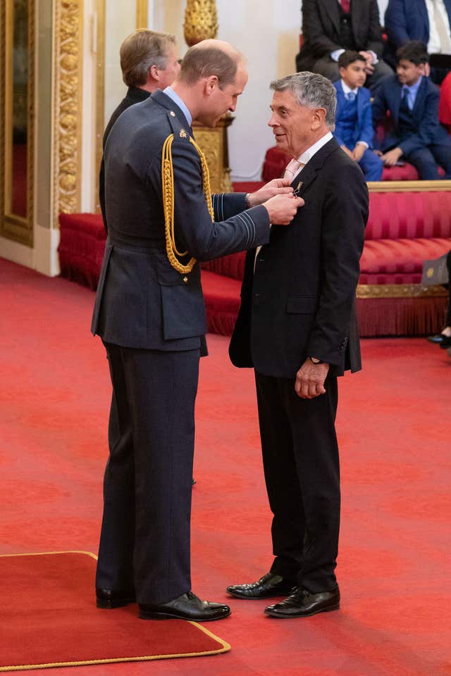 ROYAL Investitures