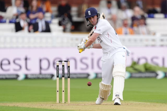 Dan Lawrence batting
