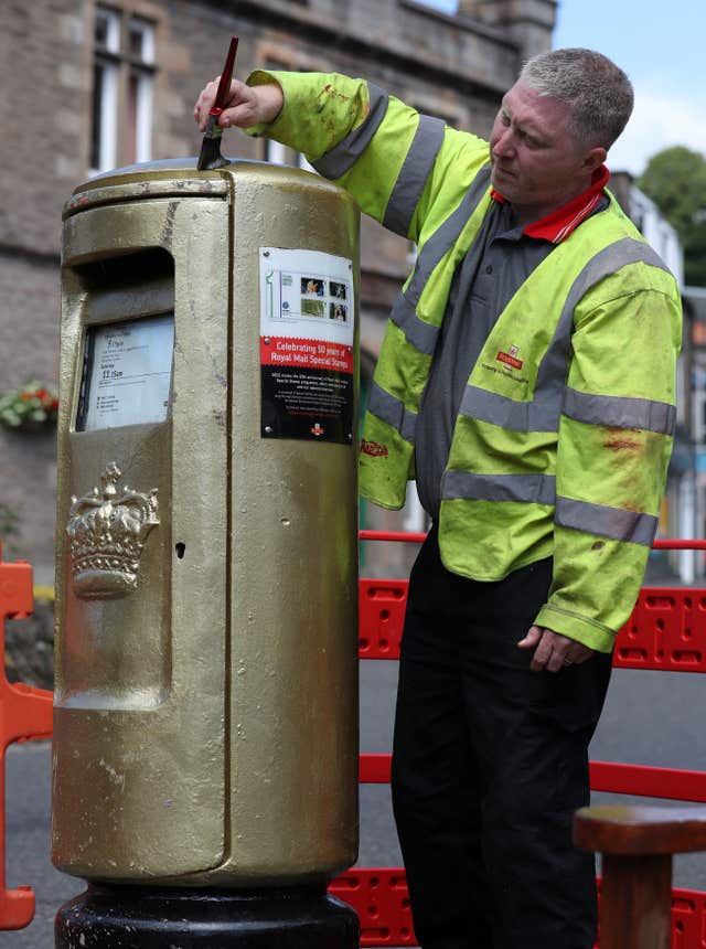 Andy Murray postbox knocked down