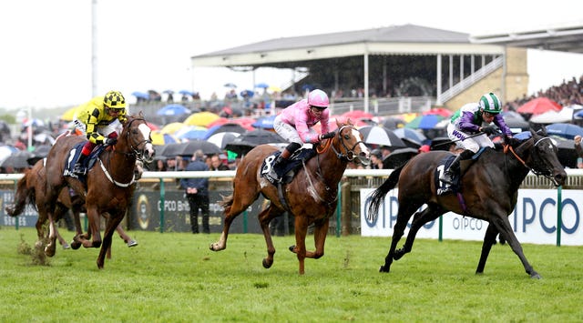 Vadream winning the Palace House Stakes at Newmarket 