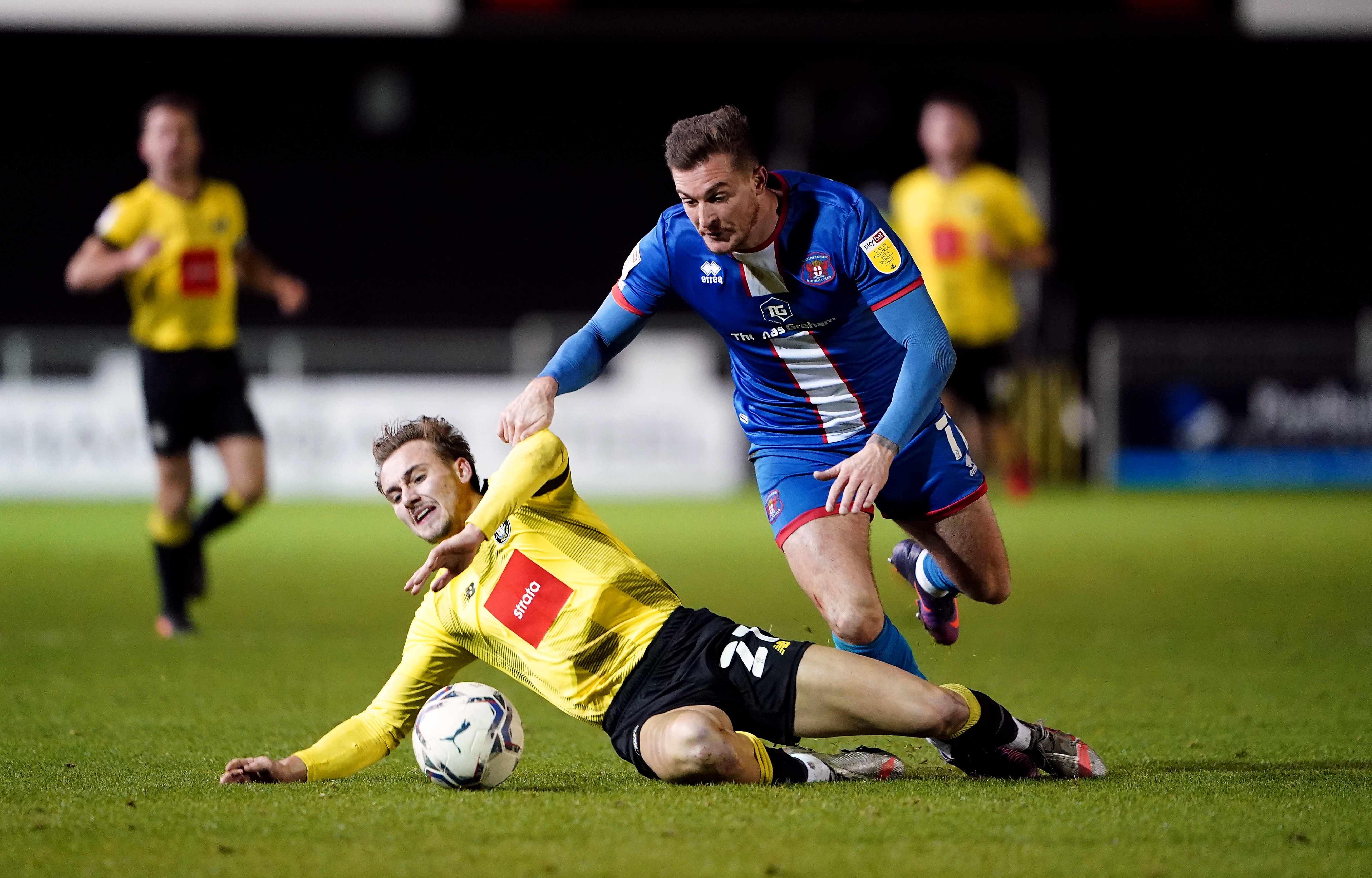 奥尔德姆 5-1 奥尔德肖特：诺伍德和迪肯森网套