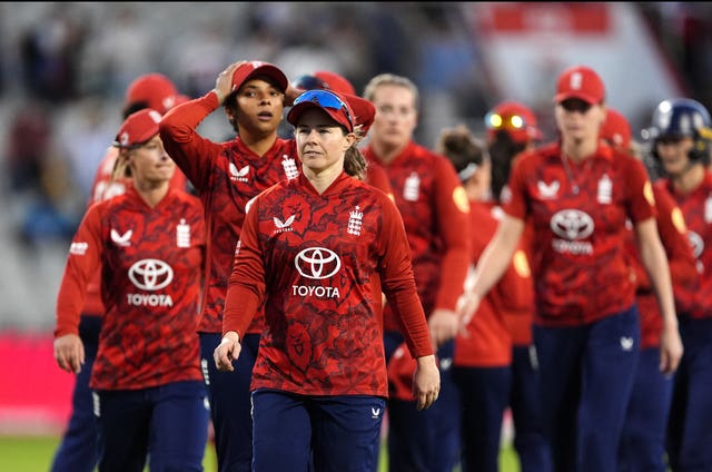 England leave the pitch after losing the fourth T20 to India
