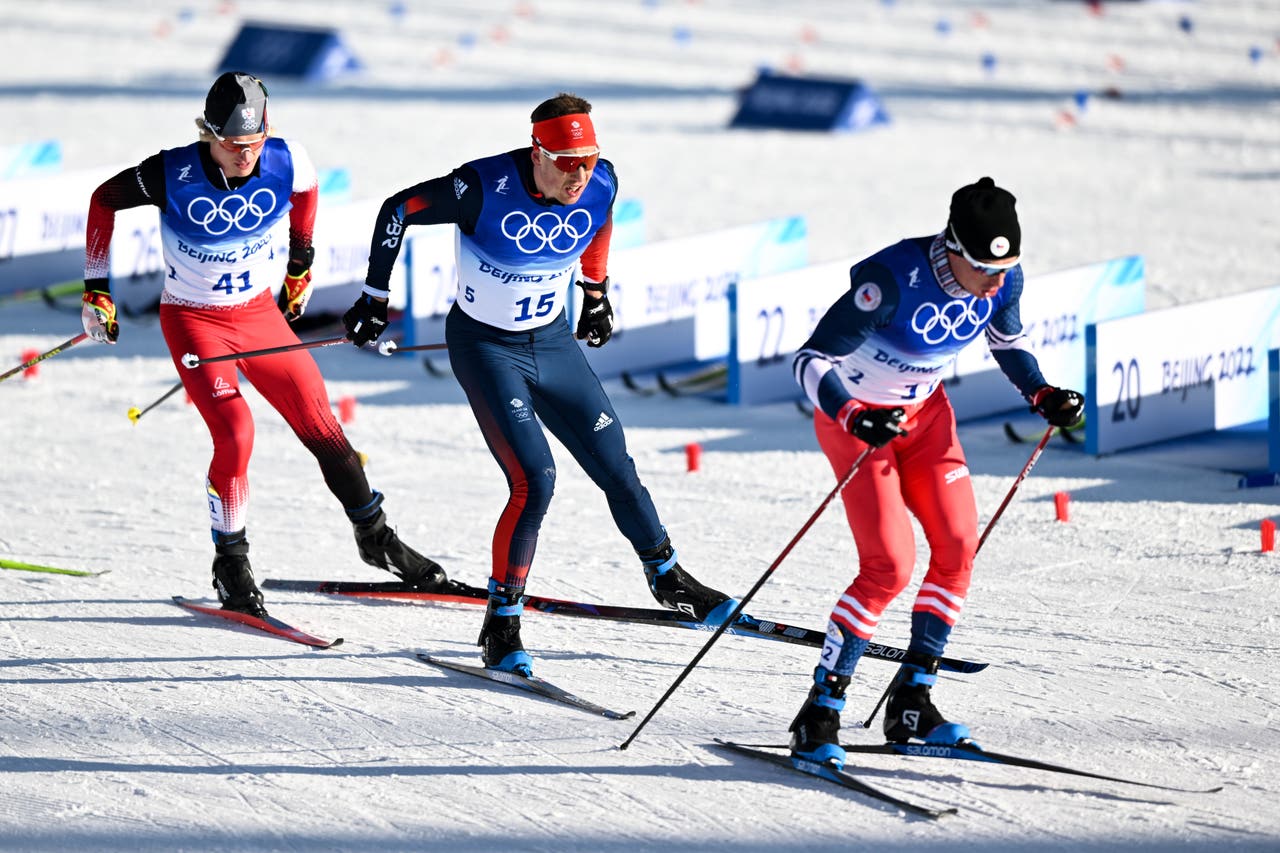 Гонка 30 км женщины сегодня. Лыжные гонки. Лыжные гонки Олимпийские игры. Зимние Олимпийские игры лыжные гонки. Лыжные гонки на зимних Олимпийских играх 2022.
