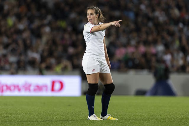 Emily Scarratt in action for England